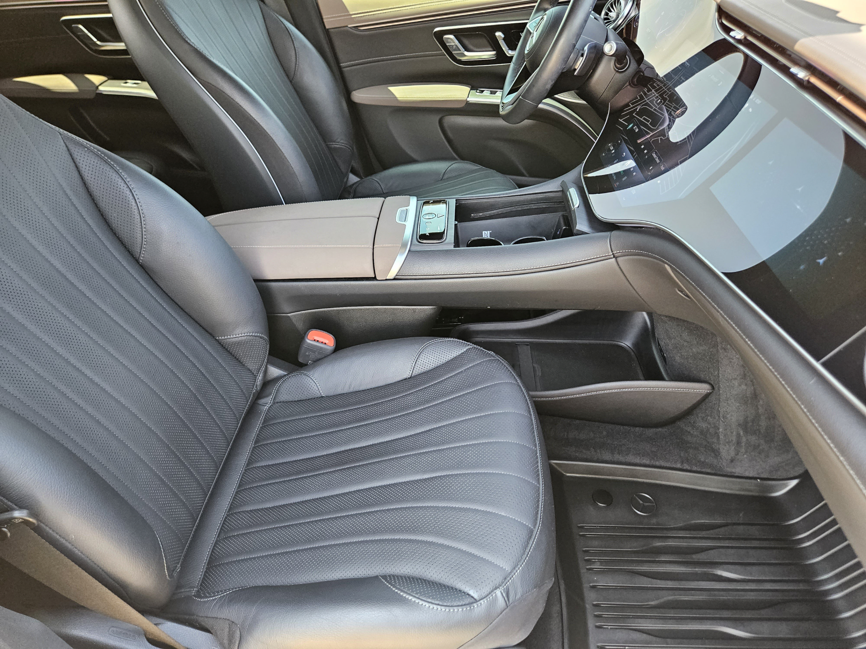 Certified 2024 Mercedes-Benz EQS 450+ SUV image 6