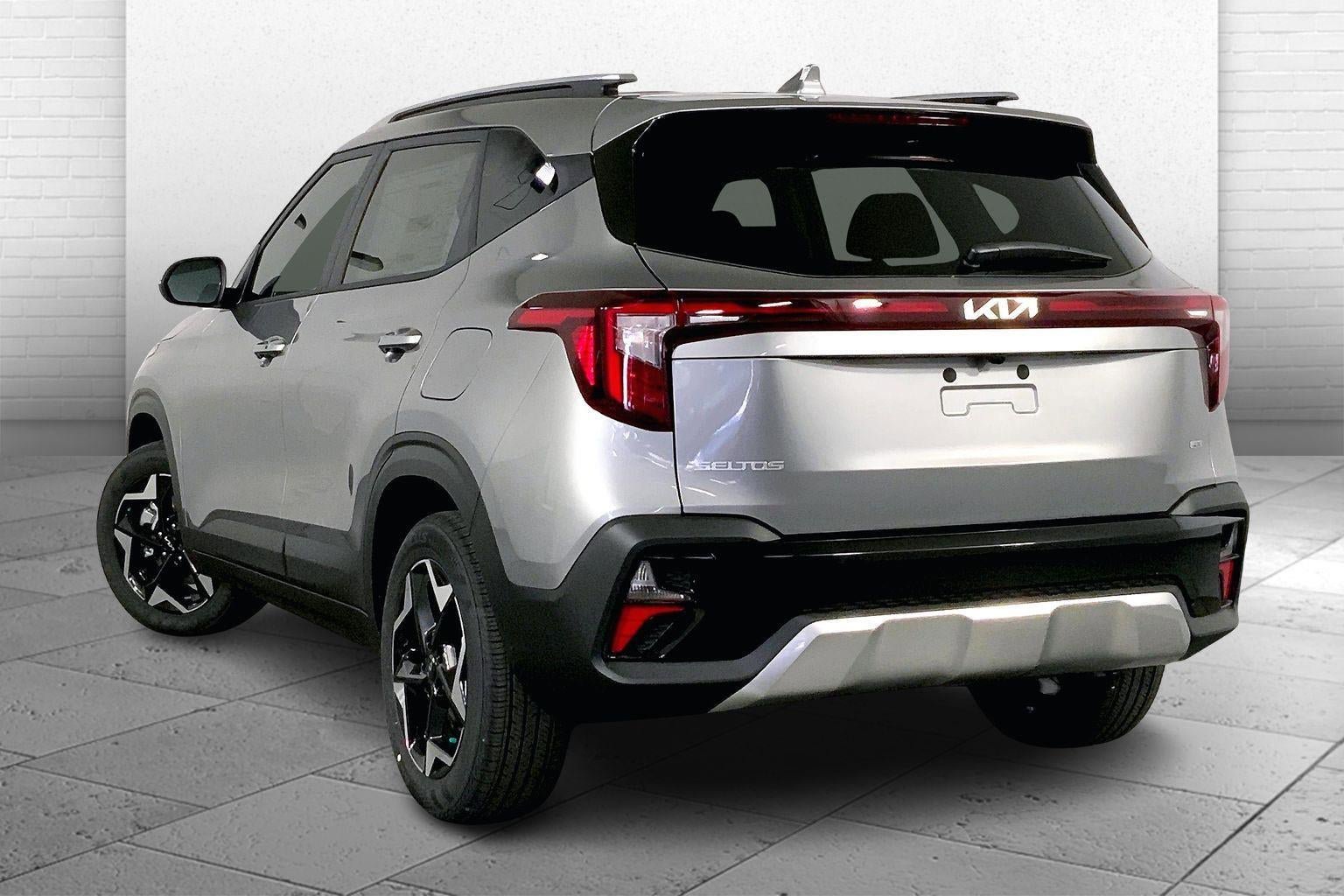 New 2026 Kia Seltos S AWD/4WD image 3