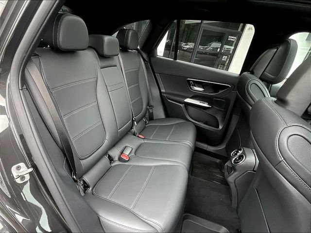 Used 2026 Mercedes-Benz GLC 300 4MATIC image 27
