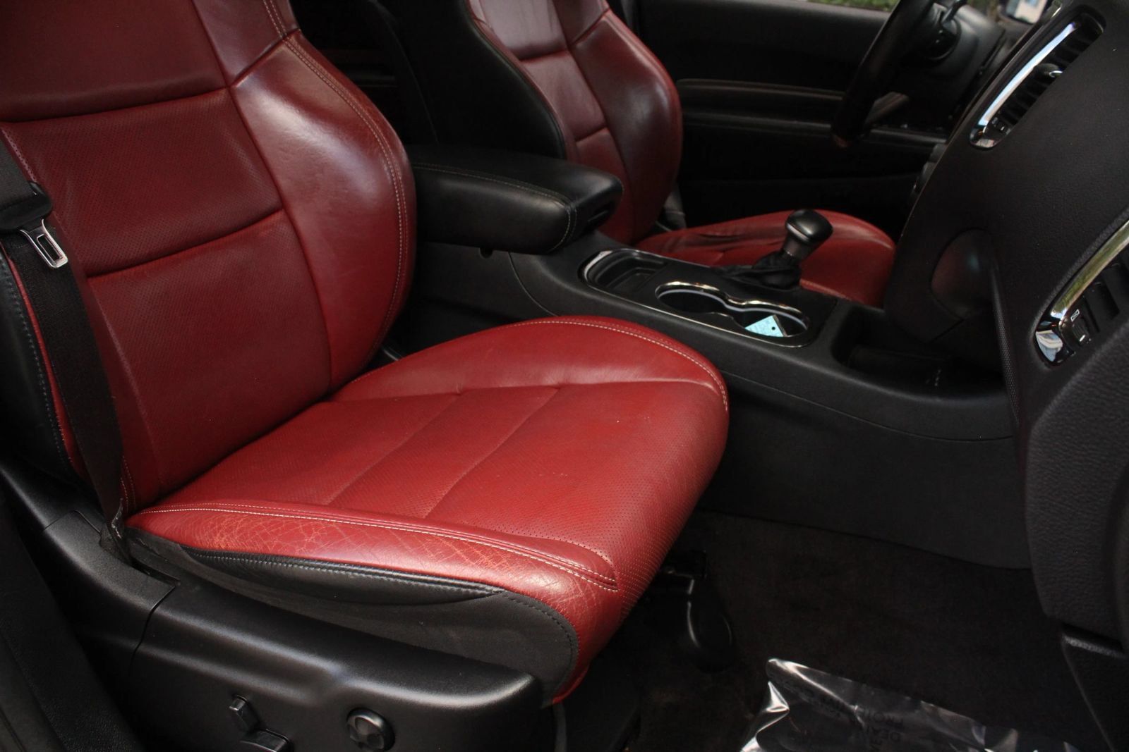Used 2018 Dodge Durango SRT w/ Technology Group AWD/4WD image 30