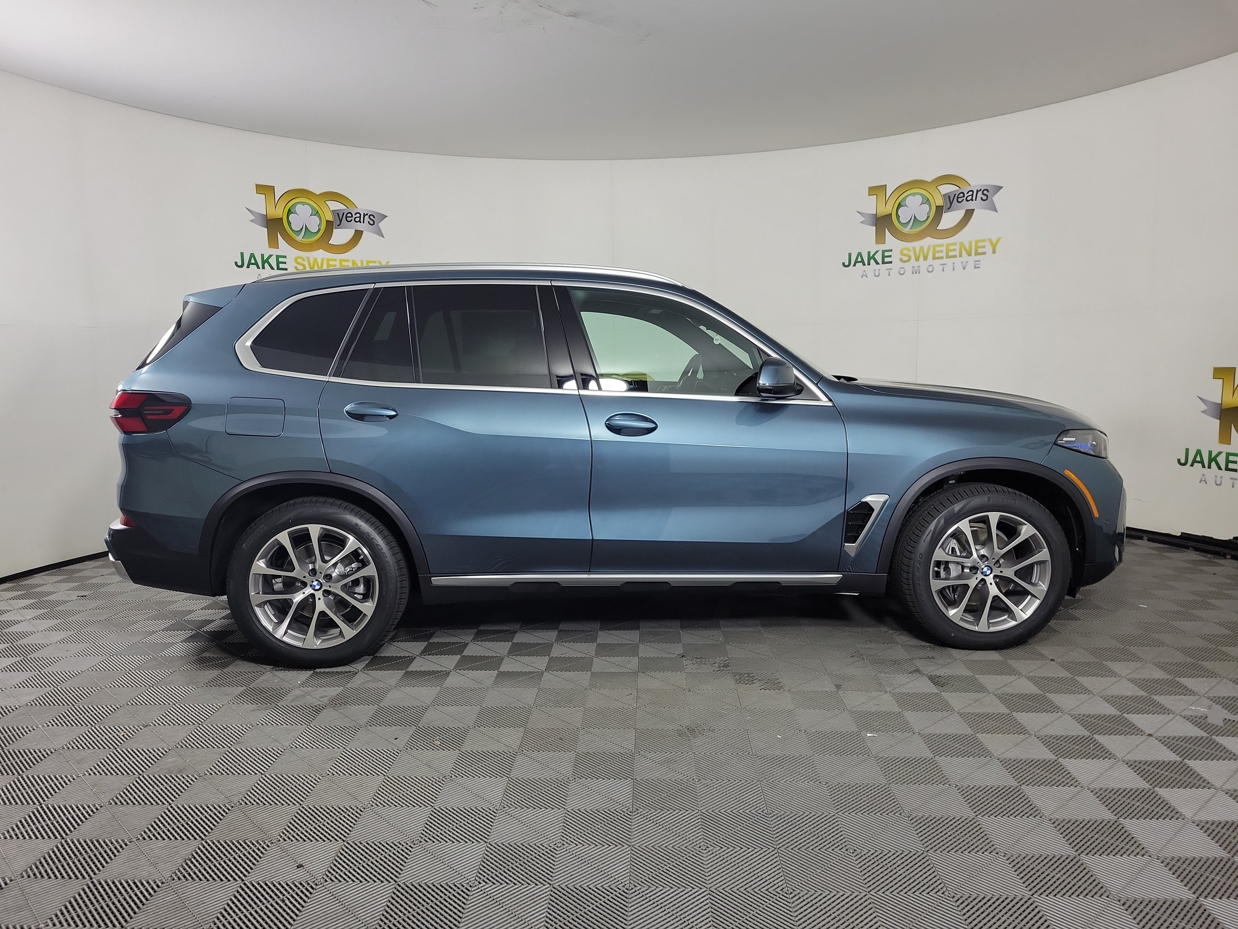Certified 2026 BMW X5 xDrive40i w/ Climate Comfort Package AWD/4WD image 8