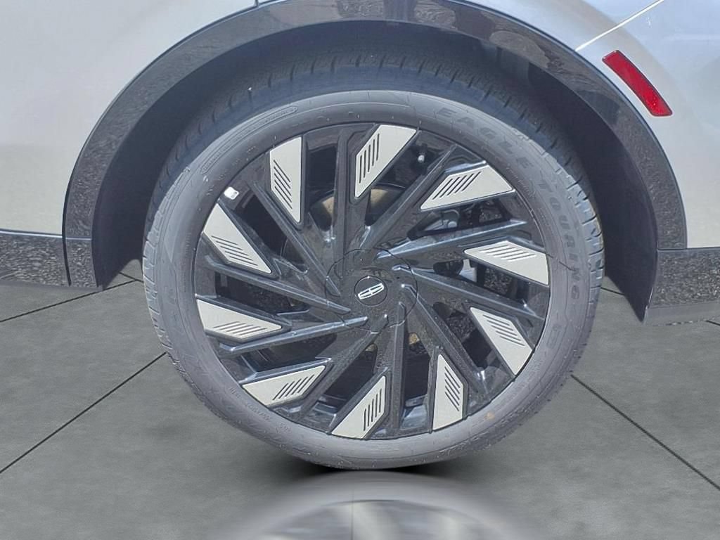 New 2025 Lincoln Nautilus Reserve w/ Jet Appearance Package AWD/4WD image 4