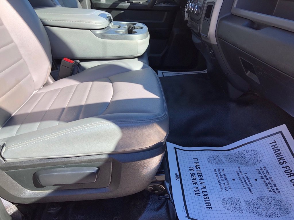 Used 2018 RAM 1500 Tradesman w/ Chrome Appearance Group AWD/4WD image 24