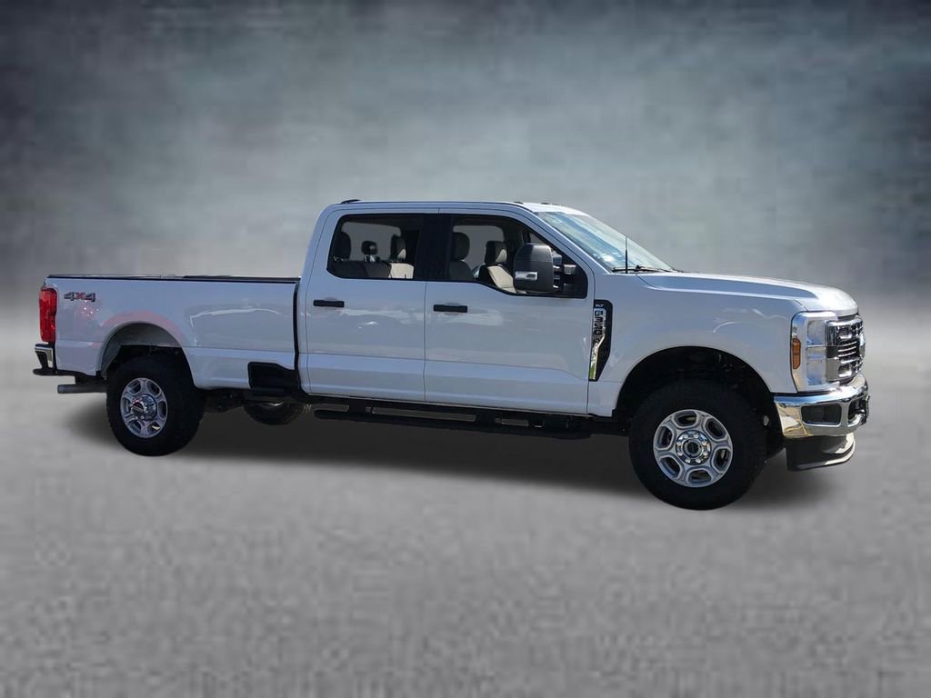 Used 2025 Ford F350 XLT AWD/4WD image 11