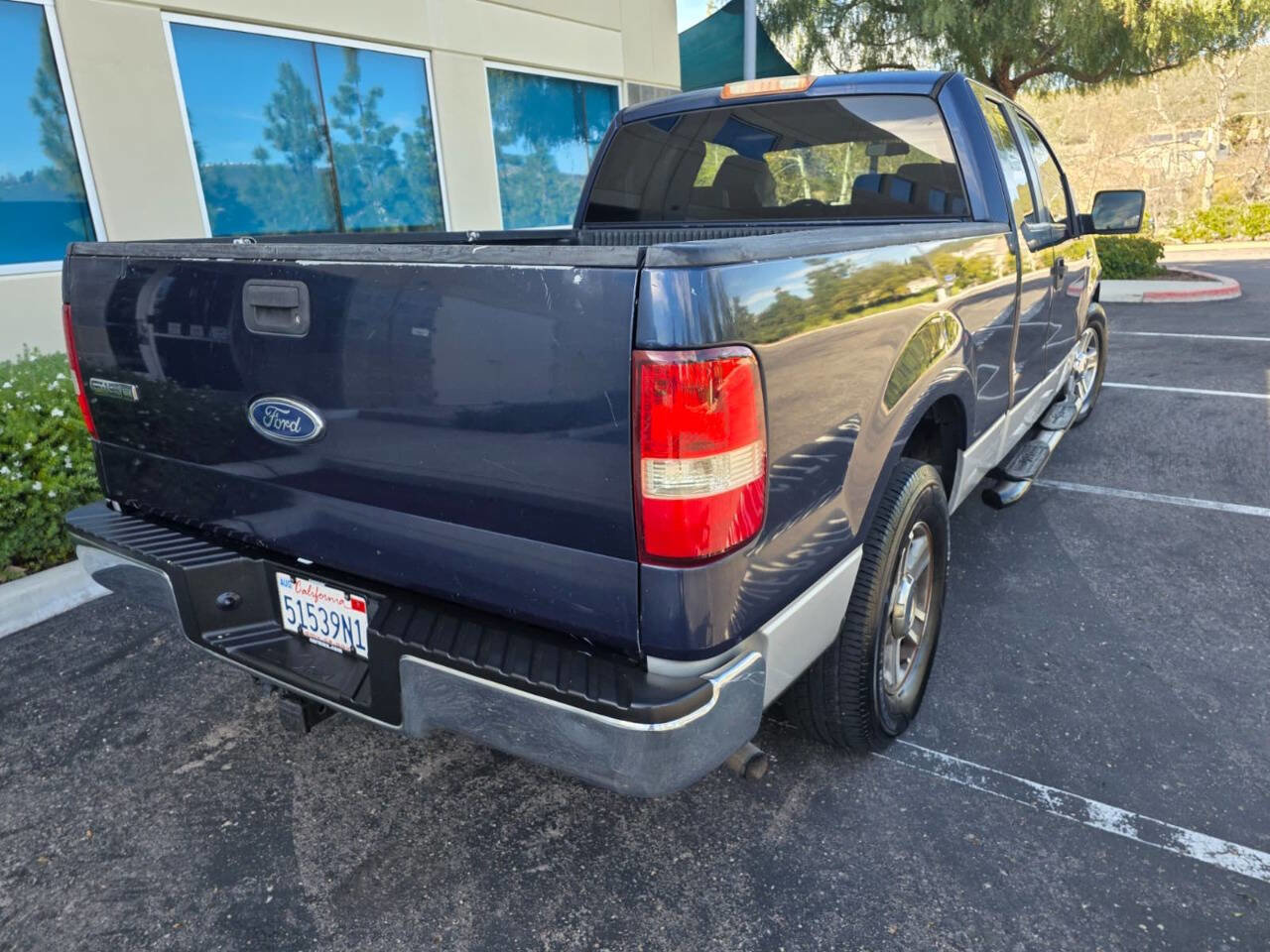 Used 2005 Ford F150 XL RWD image 2