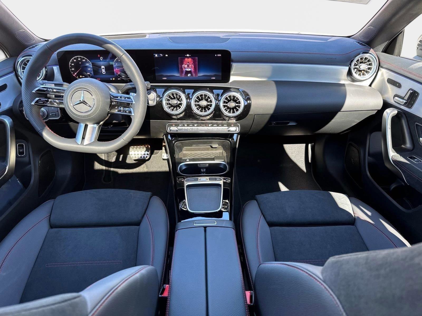 Certified 2024 Mercedes-Benz CLA 250 4MATIC image 17