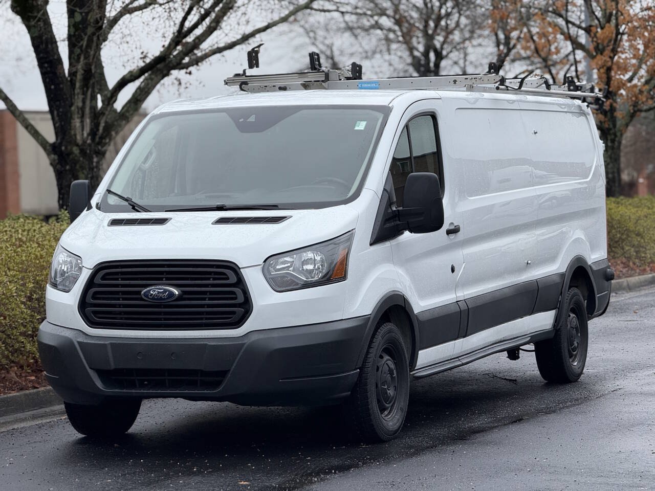 Used 2017 Ford Transit 250 148 Low Roof RWD image 2