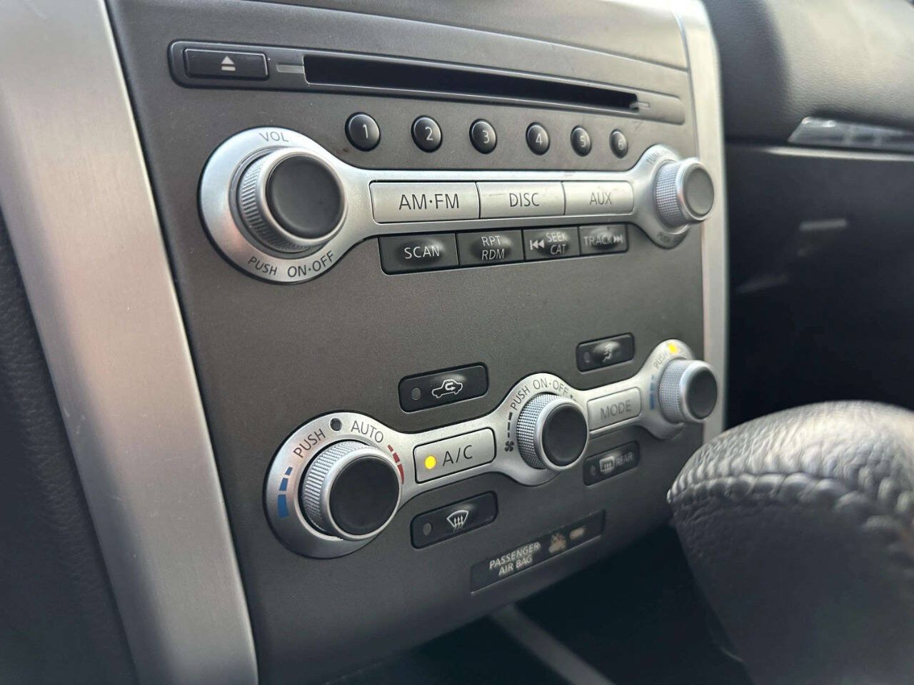 Used 2012 Nissan Murano SL AWD/4WD image 32