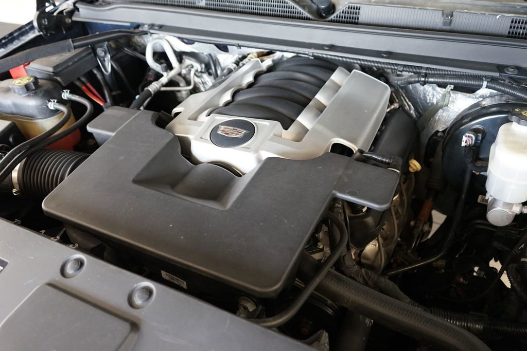 Used 2017 Cadillac Escalade ESV Luxury image 55