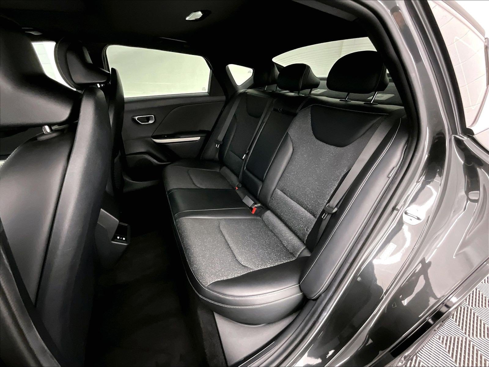 Used 2025 Kia K4 GT-Line w/ GT-Line Sunroof Package FWD image 18