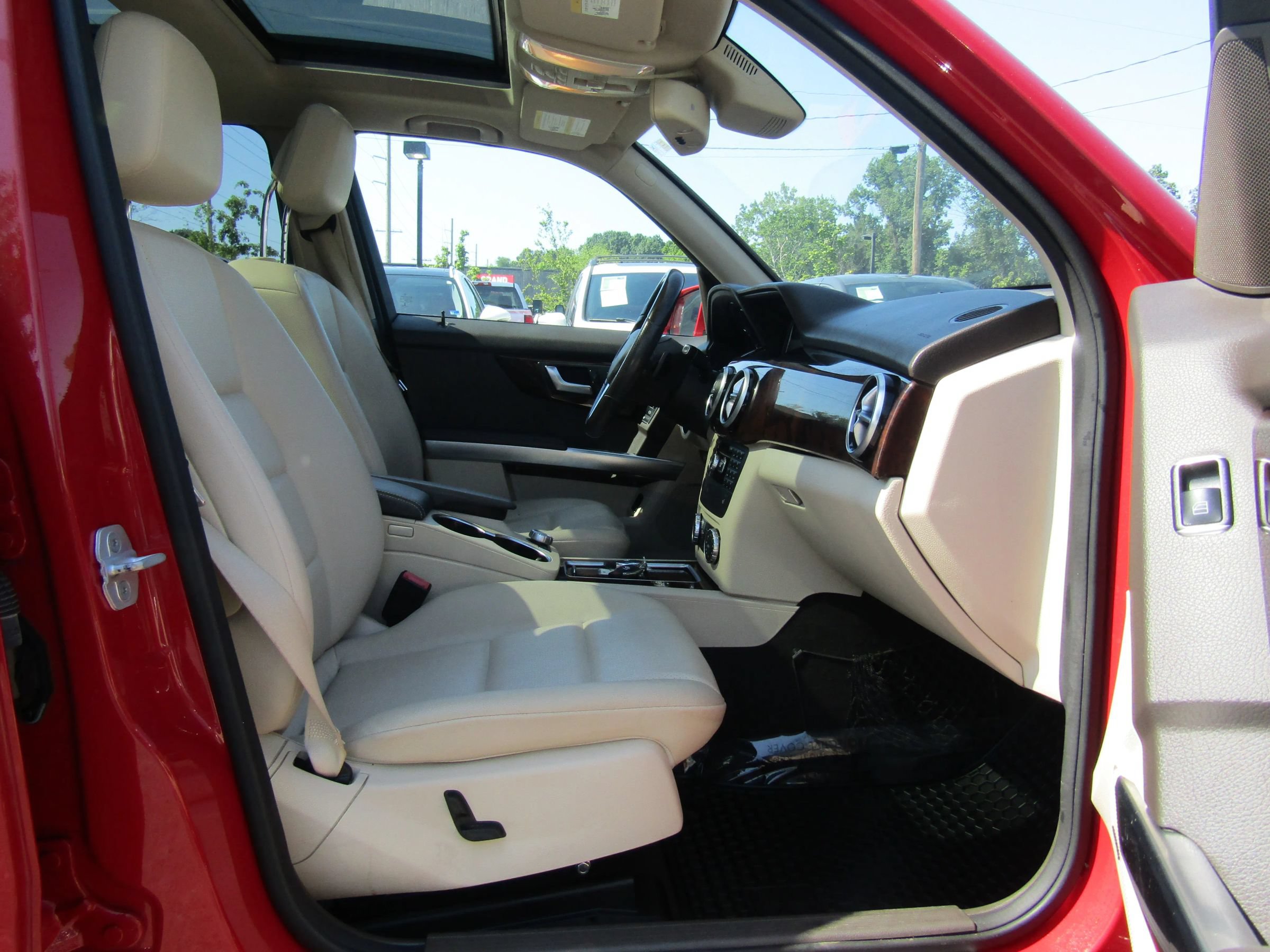 Used 2014 Mercedes-Benz GLK 250 BlueTEC 4MATIC image 16