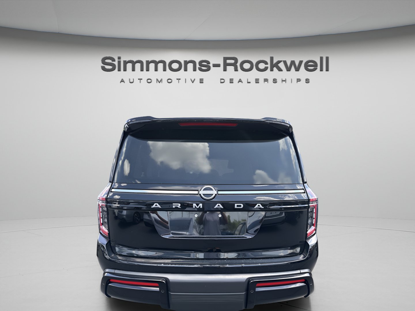 Used 2025 Nissan Armada SV AWD/4WD image 4