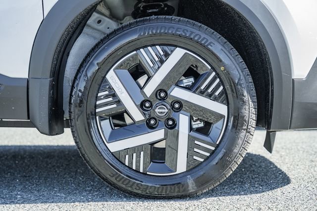 New 2026 Nissan Kicks SV image 15