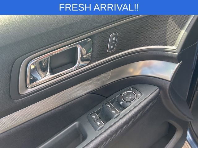 Used 2019 Ford Explorer XLT w/ Equipment Group 201A image 9