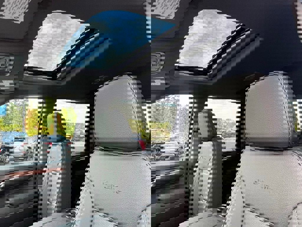 New 2025 GMC Sierra 2500 Denali w/ Denali Reserve Package image 12