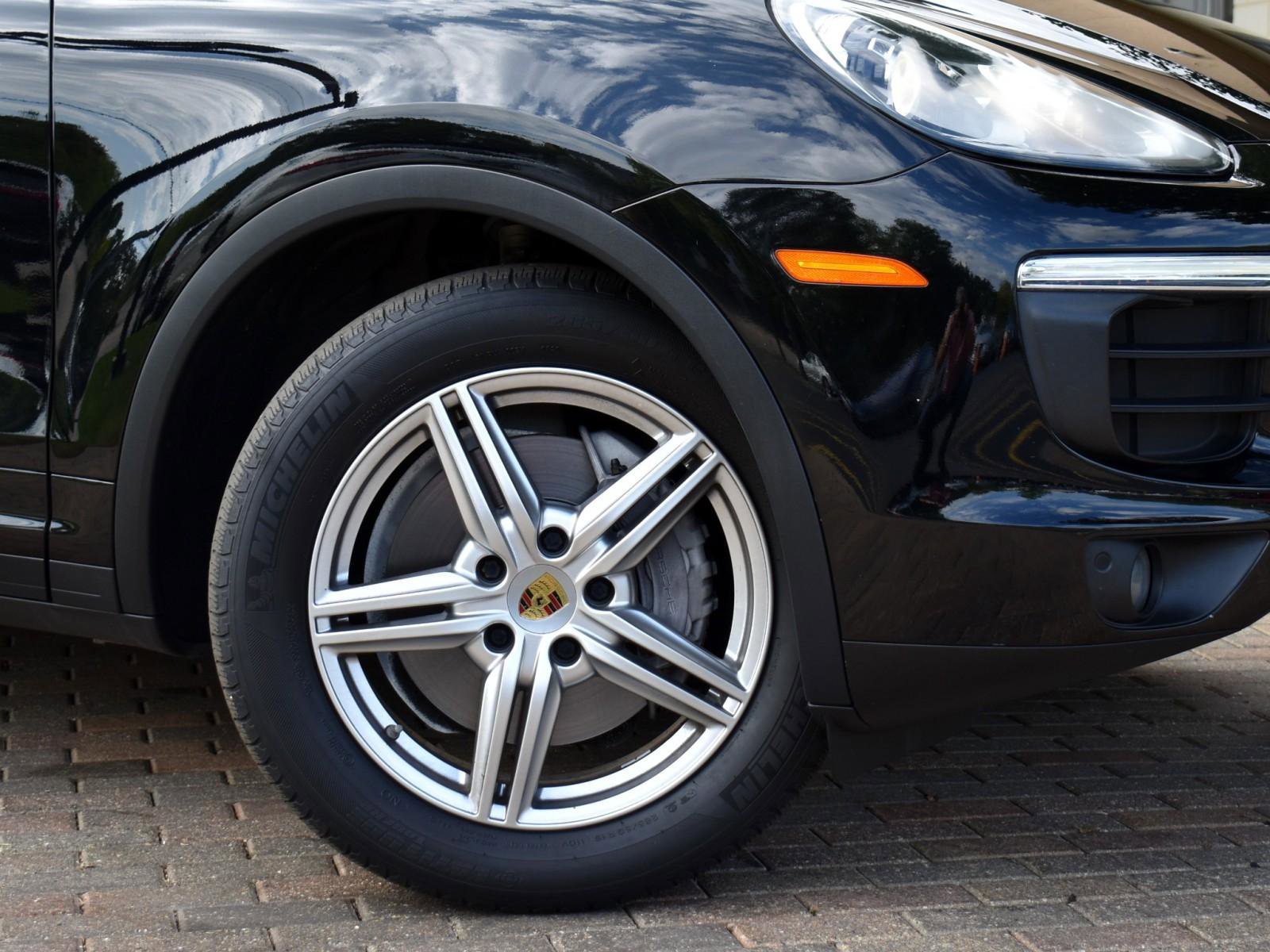 Used 2016 Porsche Cayenne image 5