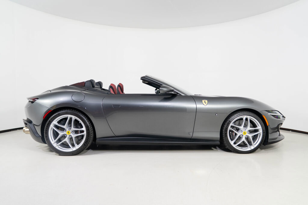 Used 2025 Ferrari Roma Spider image 10