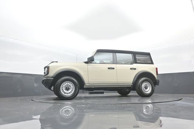 New 2025 Ford Bronco 4-Door image 29