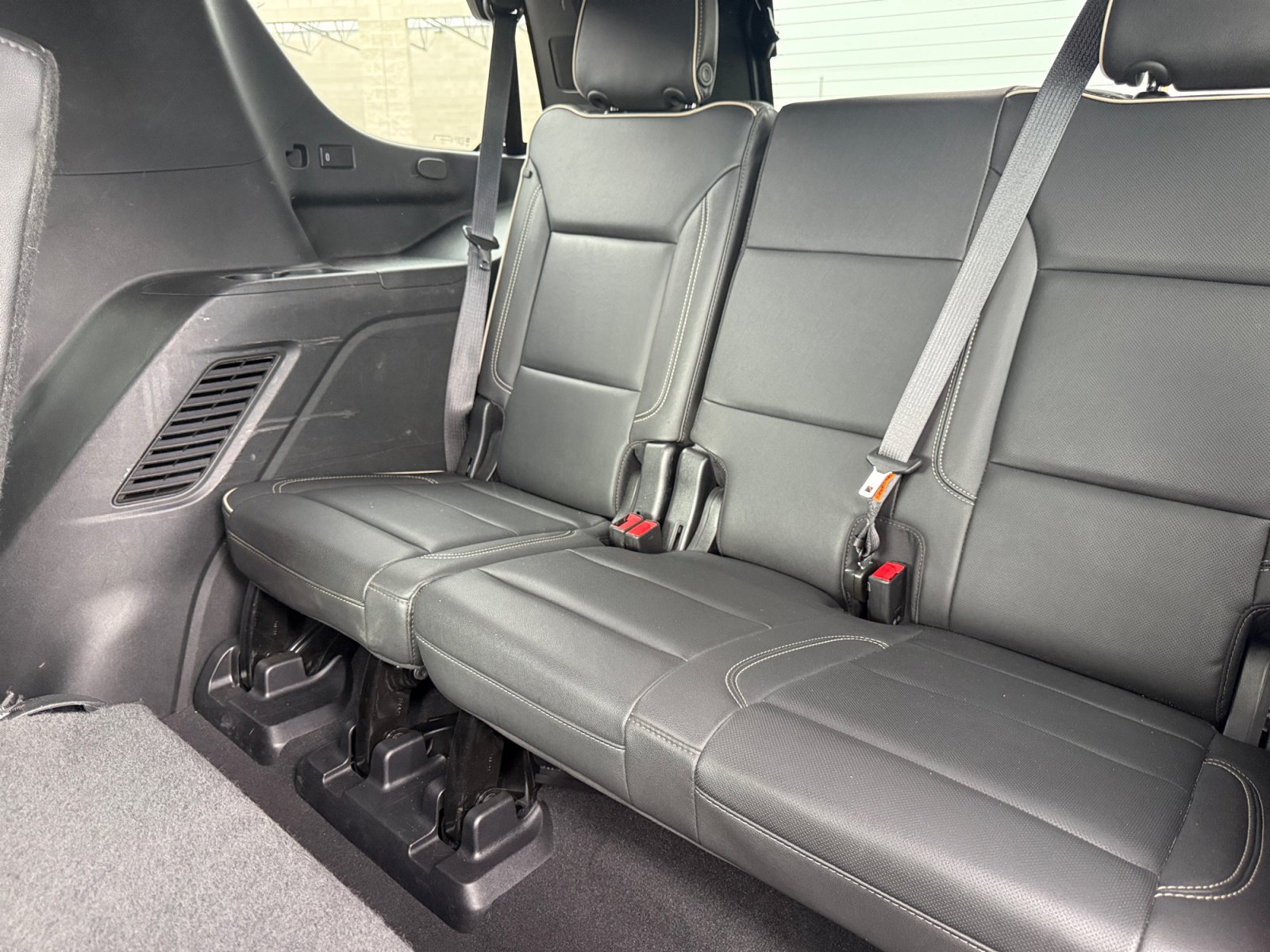 Used 2018 GMC Yukon Denali AWD/4WD image 26