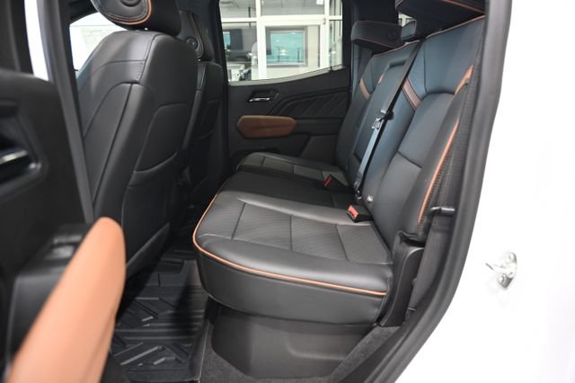 New 2026 GMC Canyon AT4 w/ Technology Plus Package AWD/4WD image 13