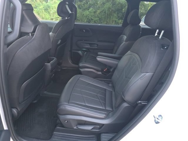 Used 2027 Kia Telluride SX Prestige X-Pro AWD/4WD image 13