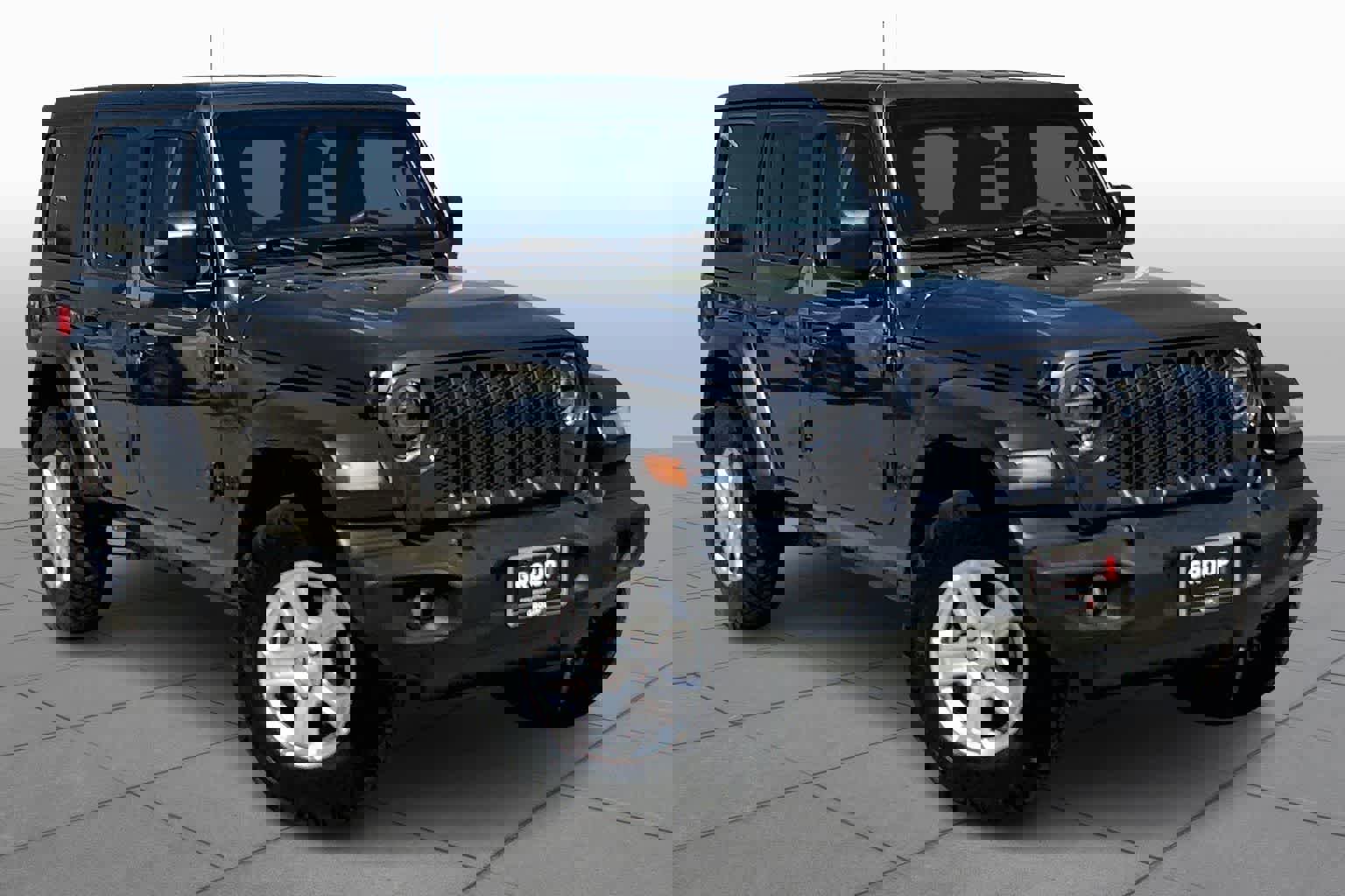 Used 2022 Jeep Wrangler Unlimited Sport image 3