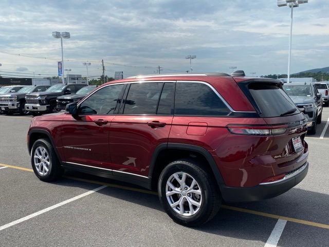 Used 2022 Jeep Grand Cherokee Limited image 3