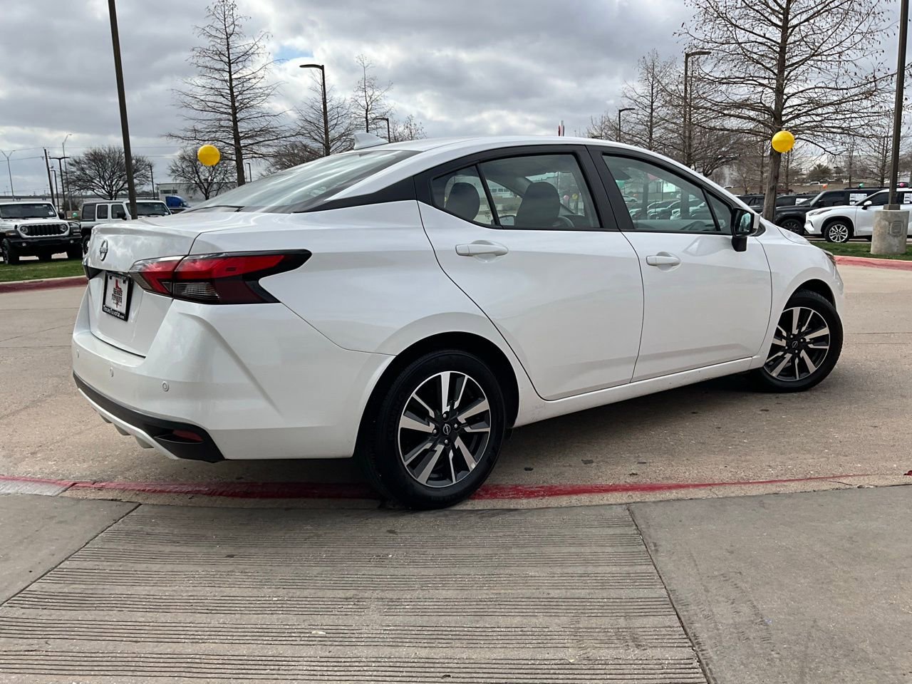 Used 2025 Nissan Versa SV image 6
