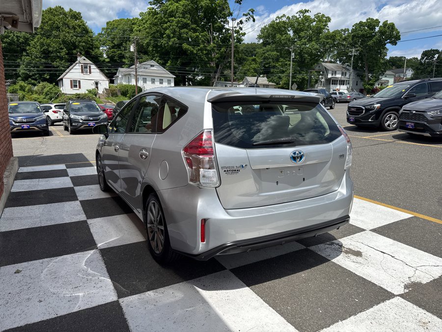 Used 2015 Toyota Prius V Five w/ Advanced Technology Package FWD image 4
