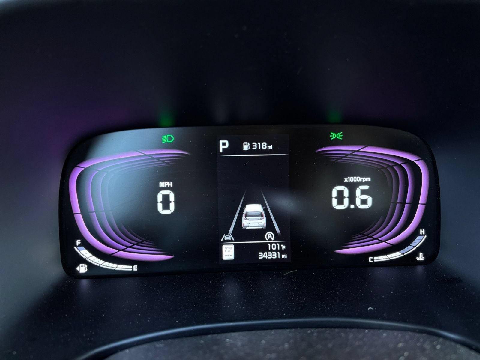 Used 2025 Kia Soul LX w/ LX Technology Package FWD image 38