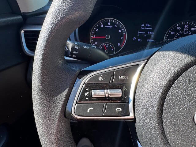 Used 2019 Kia Optima LX image 44