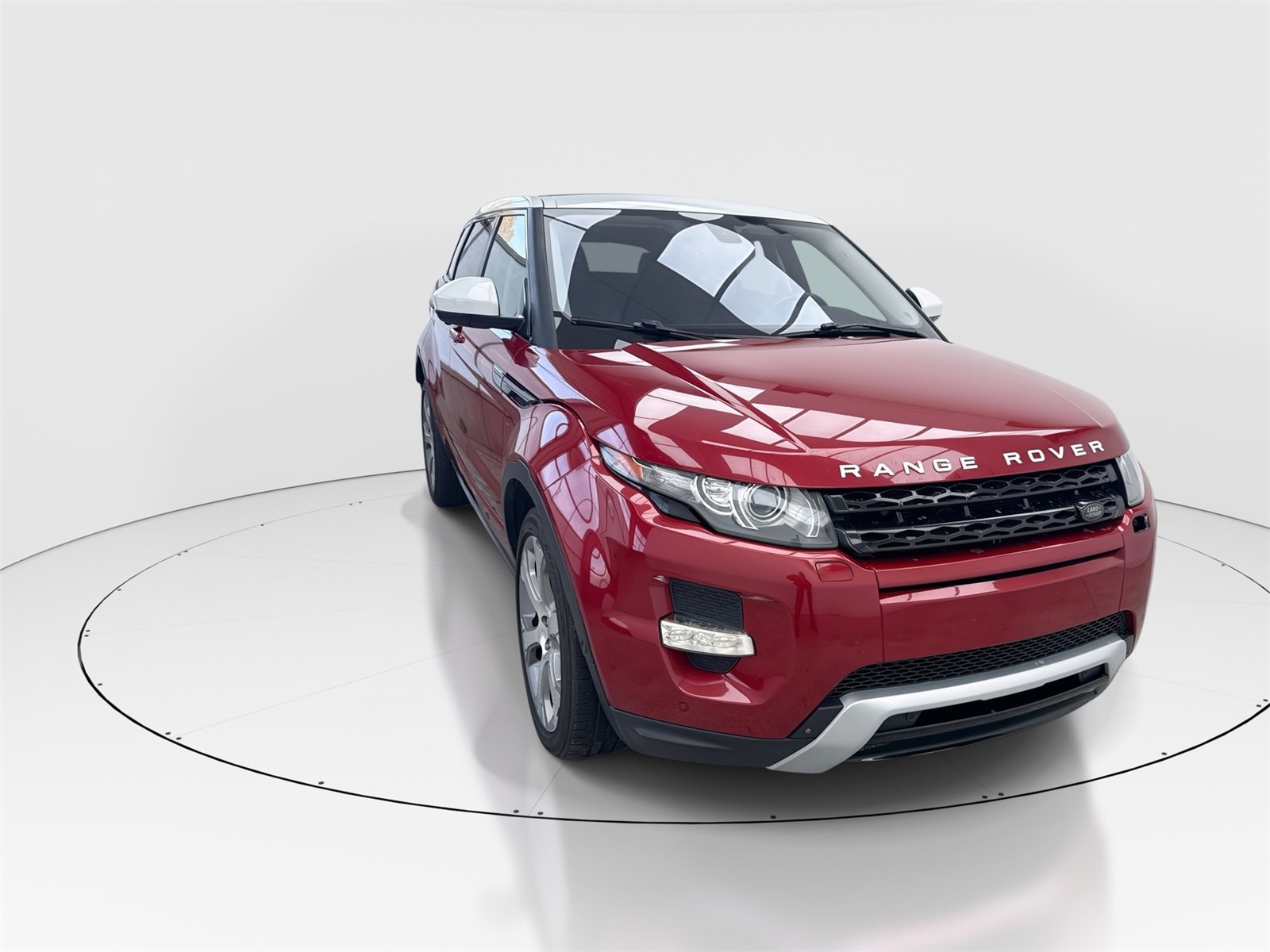 Used 2015 Land Rover Range Rover Evoque Dynamic image 2