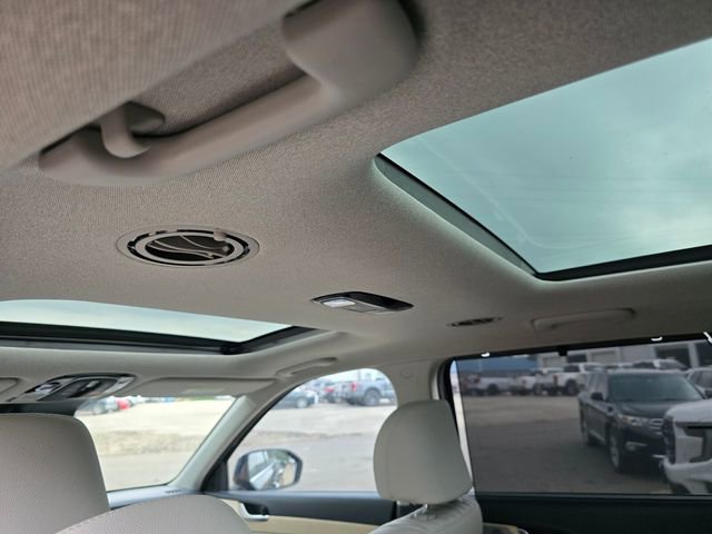 Used 2023 Hyundai Palisade Limited FWD image 13