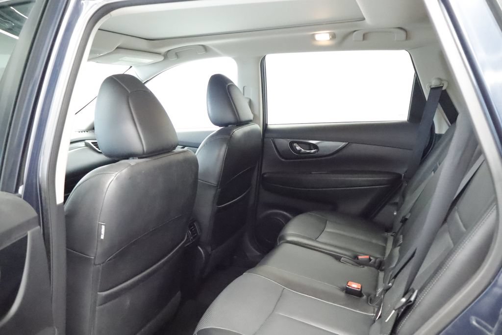 Used 2015 Nissan Rogue SL w/ SL Premium Package AWD/4WD image 21
