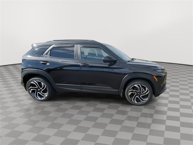 Used 2025 Chevrolet TrailBlazer RS w/ Convenience Package image 9