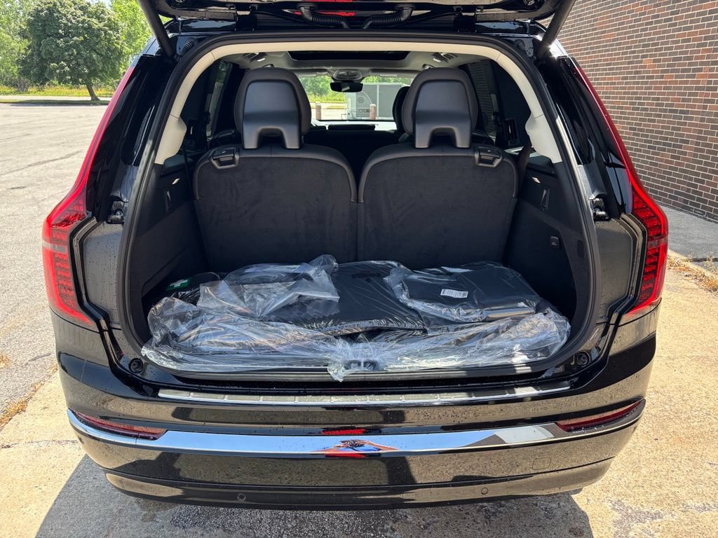 New 2026 Volvo XC90 T8 Ultra w/ Protection Package Premier AWD/4WD image 19