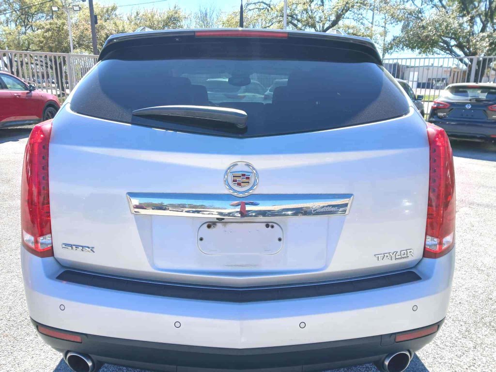 Used 2010 Cadillac SRX Luxury image 6