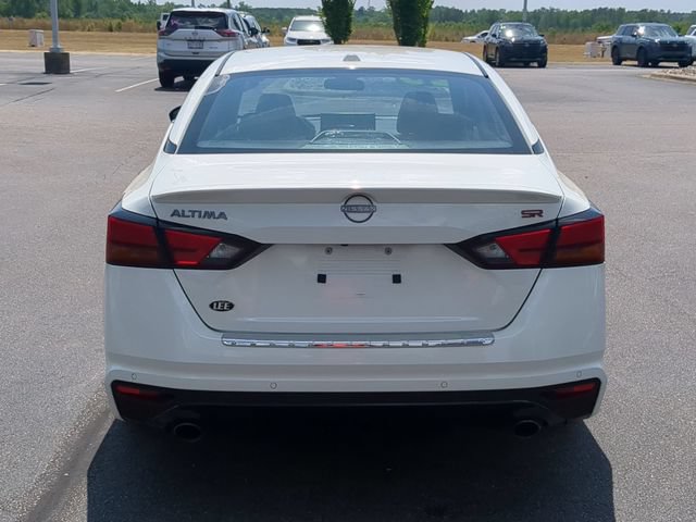 Used 2023 Nissan Altima 2.5 SR w/ SR Premium Package FWD image 4