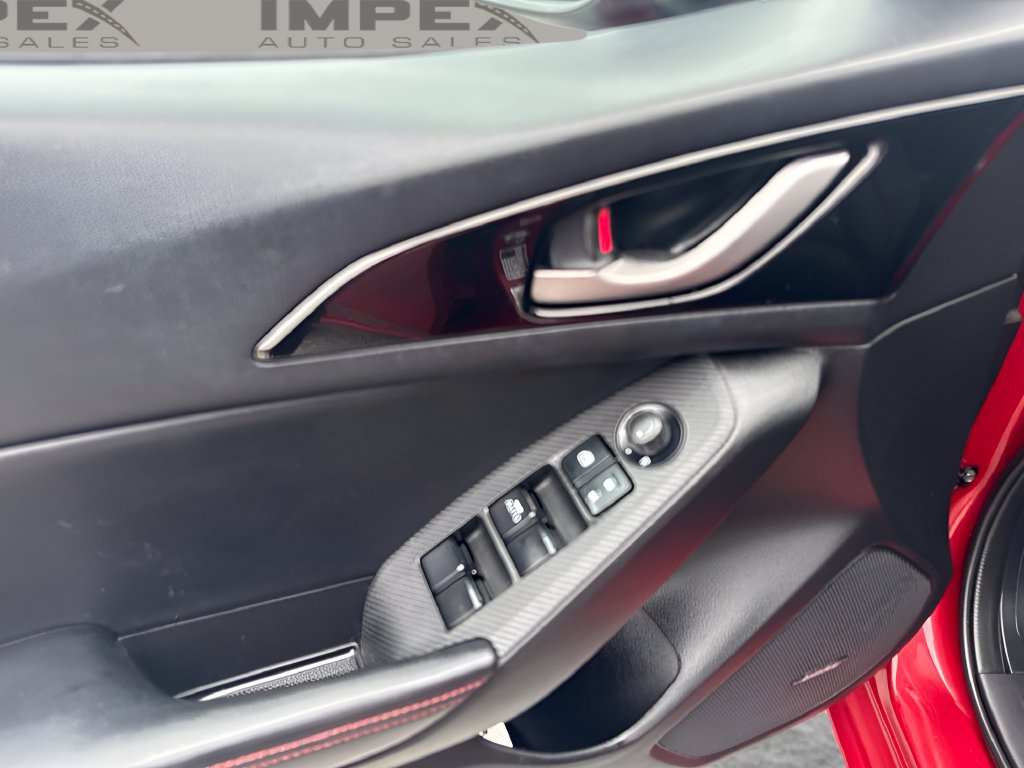Used 2016 MAZDA MAZDA3 i Grand Touring FWD image 25