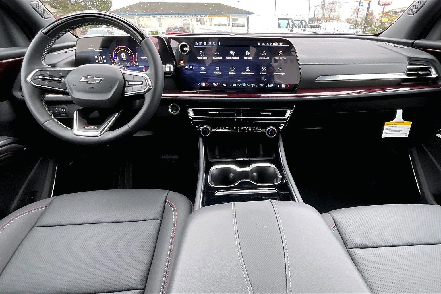 New 2026 Chevrolet Traverse Z71 w/ Enhanced Driving Package image 5