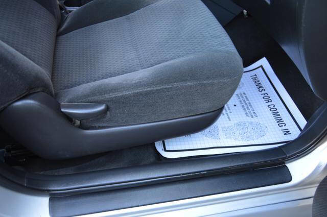 Used 2005 Toyota Corolla S image 25