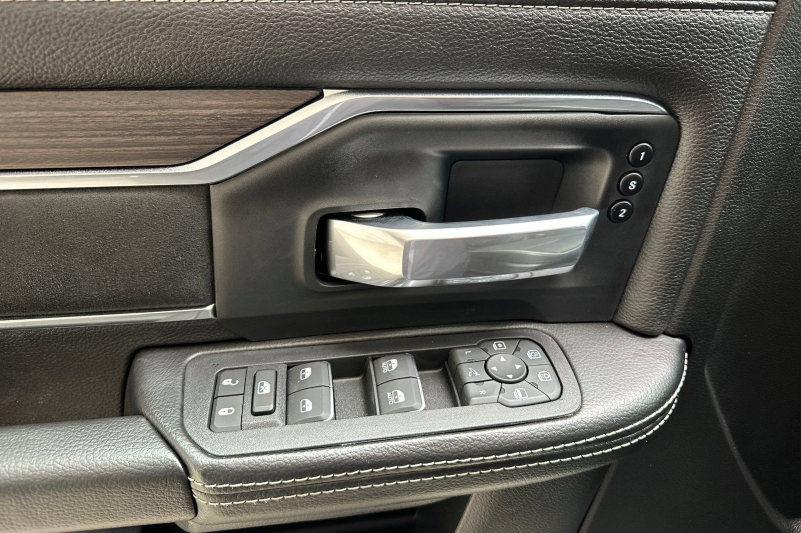 New 2026 RAM 2500 Laramie w/ Sport Appearance Package image 12