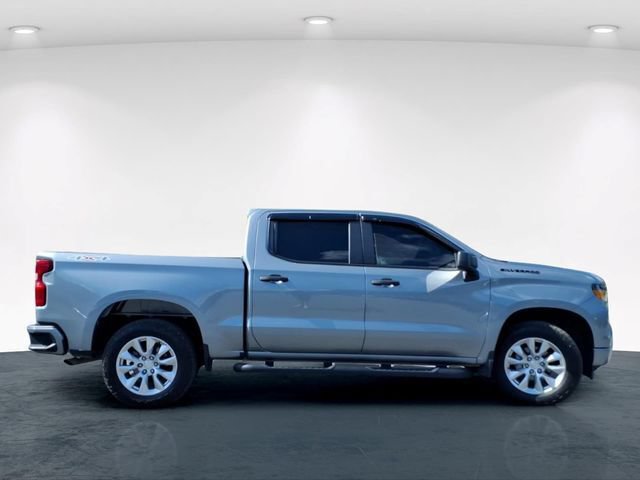 Used 2023 Chevrolet Silverado 1500 Custom w/ LPO, Dark Essentials Package AWD/4WD image 7