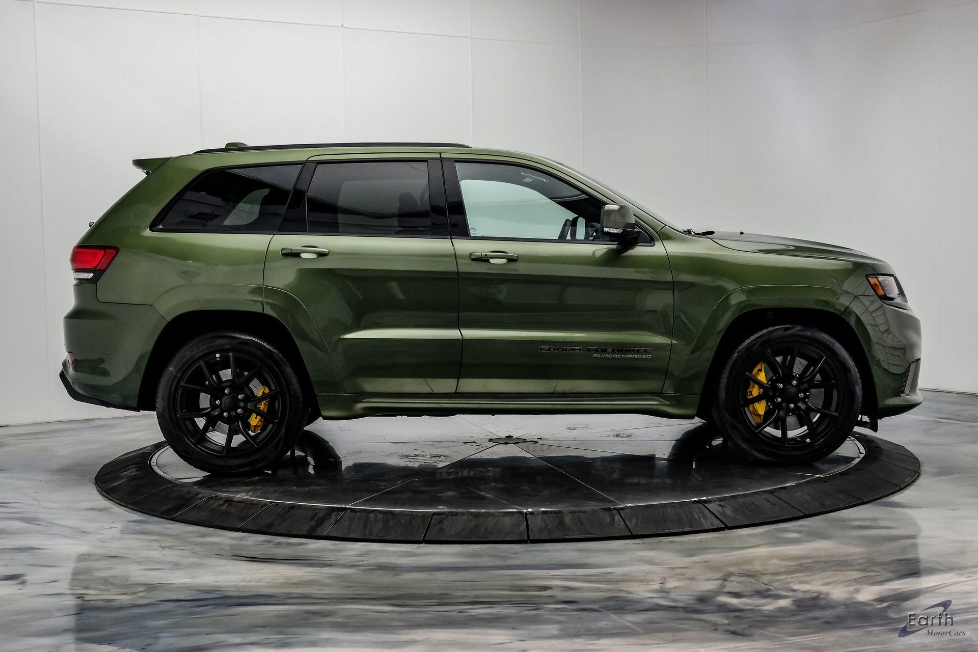 Used 2021 Jeep Grand Cherokee Trackhawk w/ Trailer Tow Group IV AWD/4WD image 24