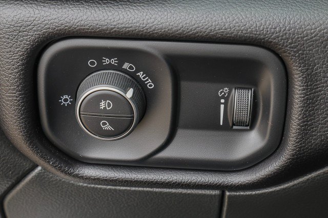 Used 2024 RAM 2500 Big Horn AWD/4WD image 26