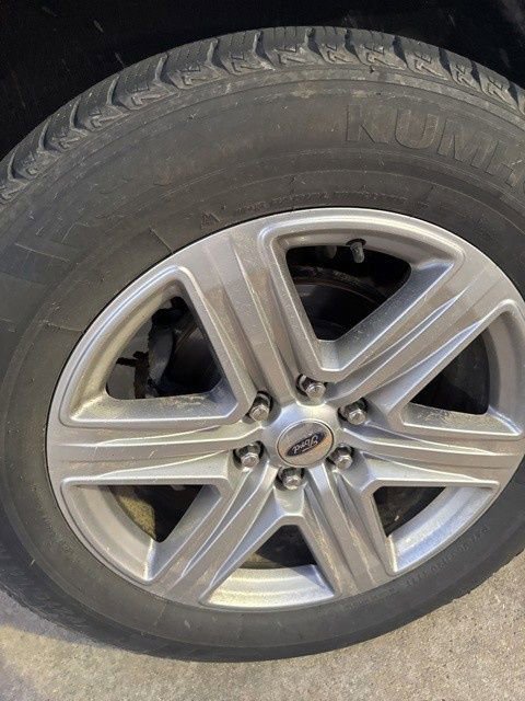 Used 2020 Ford Expedition XLT w/ Equipment Group 202A AWD/4WD image 30