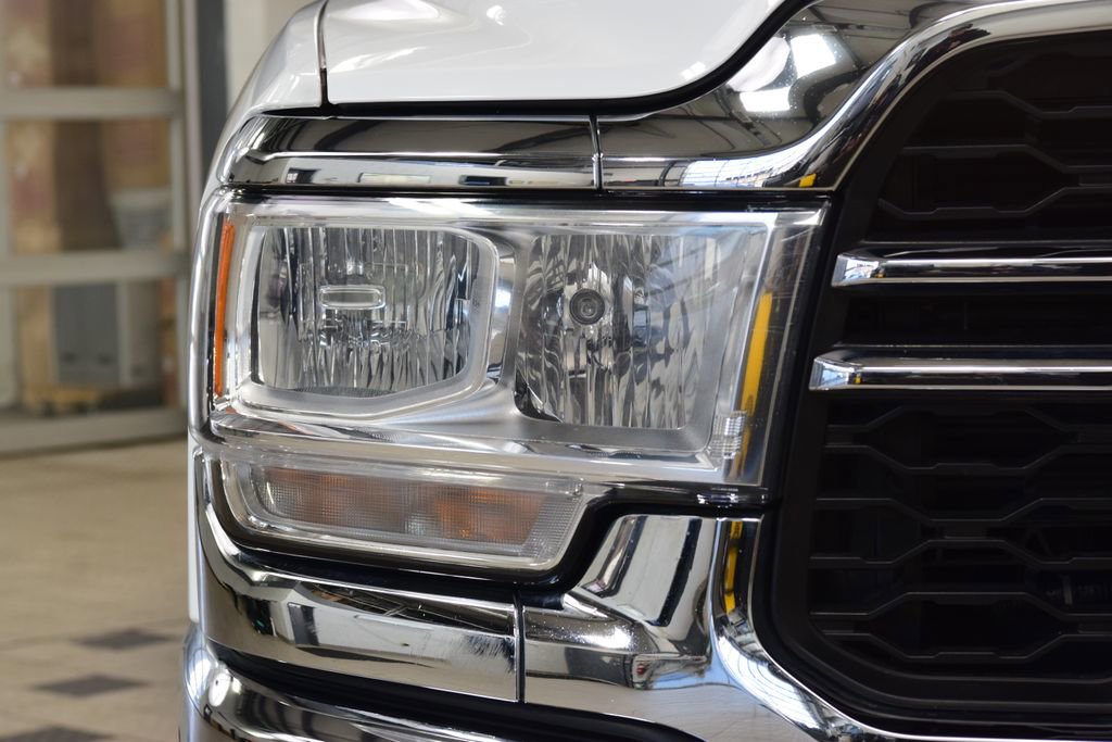 Used 2023 RAM 3500 Tradesman image 10