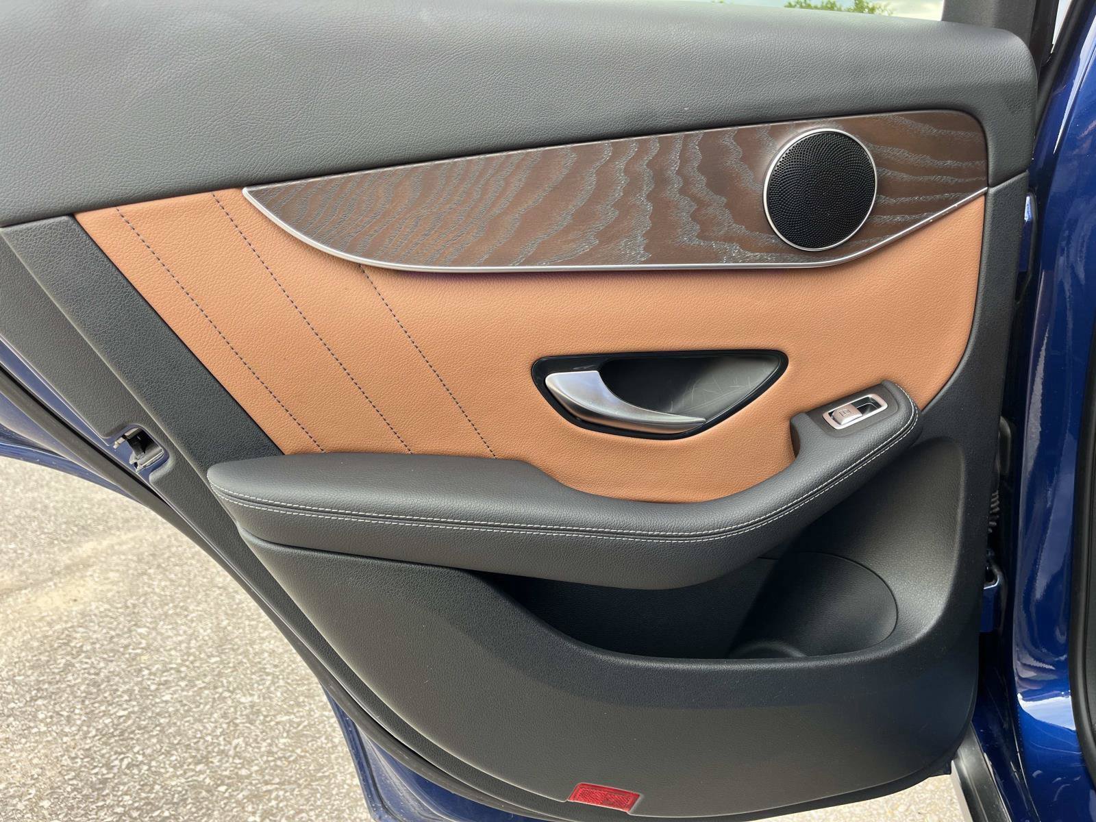 Certified 2021 Mercedes-Benz GLC 300 image 19