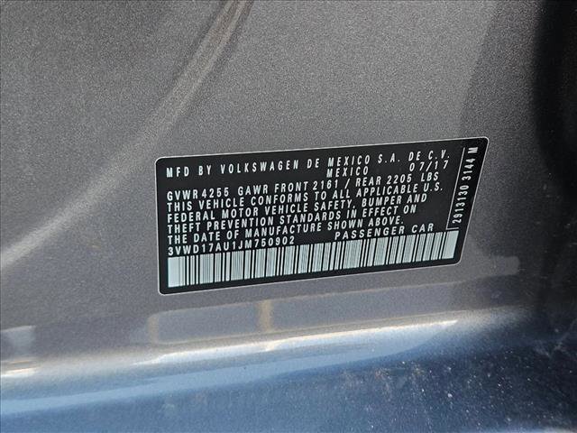 Used 2018 Volkswagen Golf SE image 26