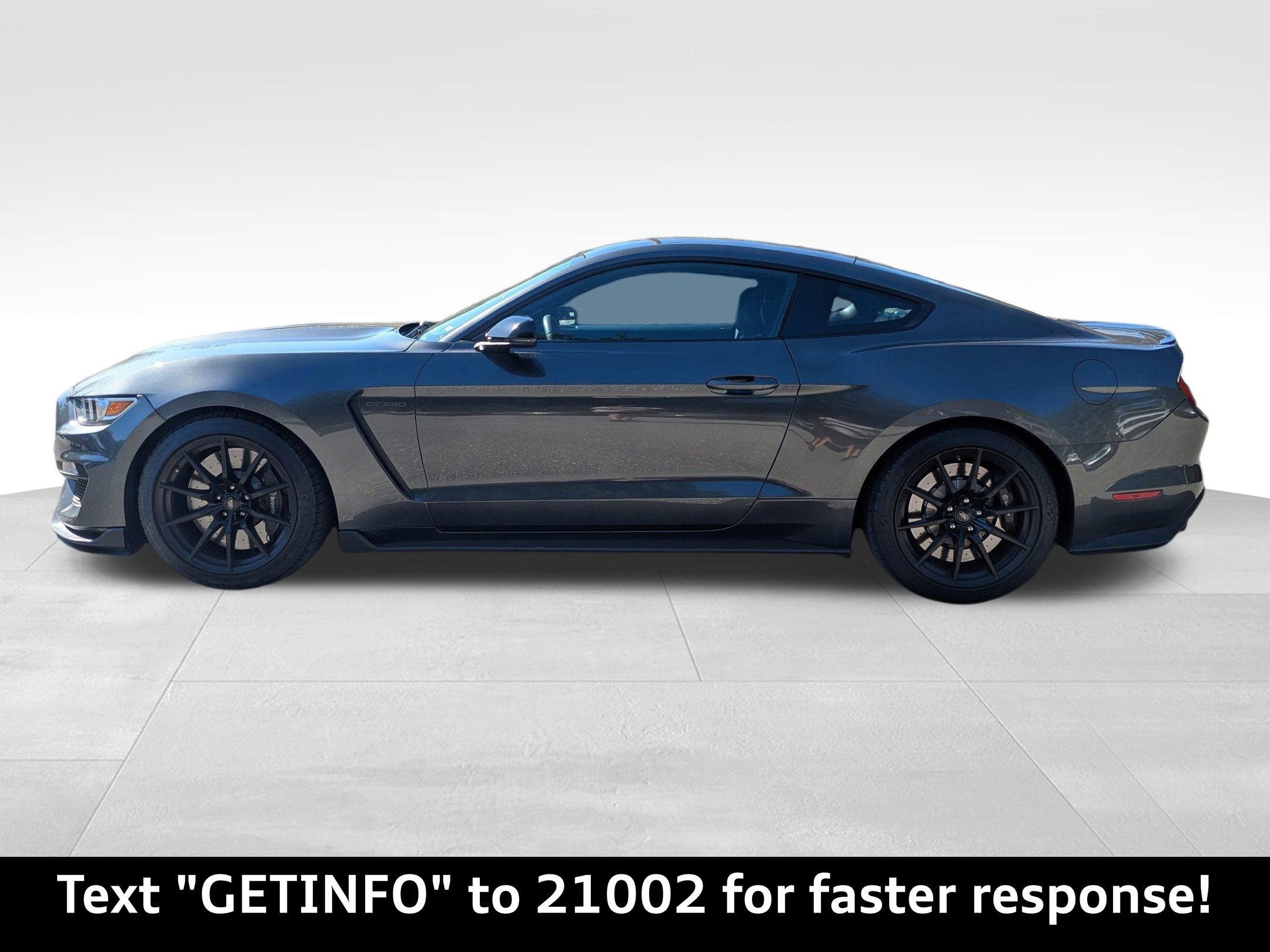 Used 2016 Ford Mustang Shelby GT350 w/ Technology Package image 5